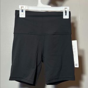 Lululemon Align 6” shorts